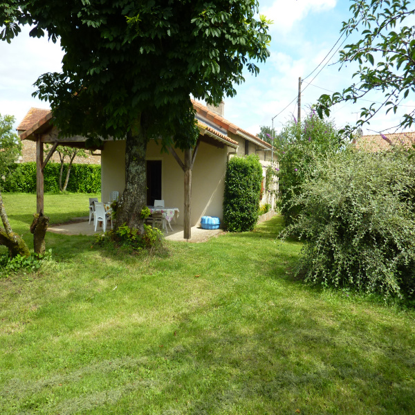 Offres de vente Maison Lussac-les-Châteaux 86320