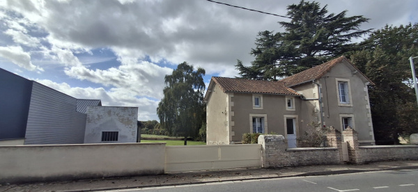 Offres de vente Maison Bouresse 86410